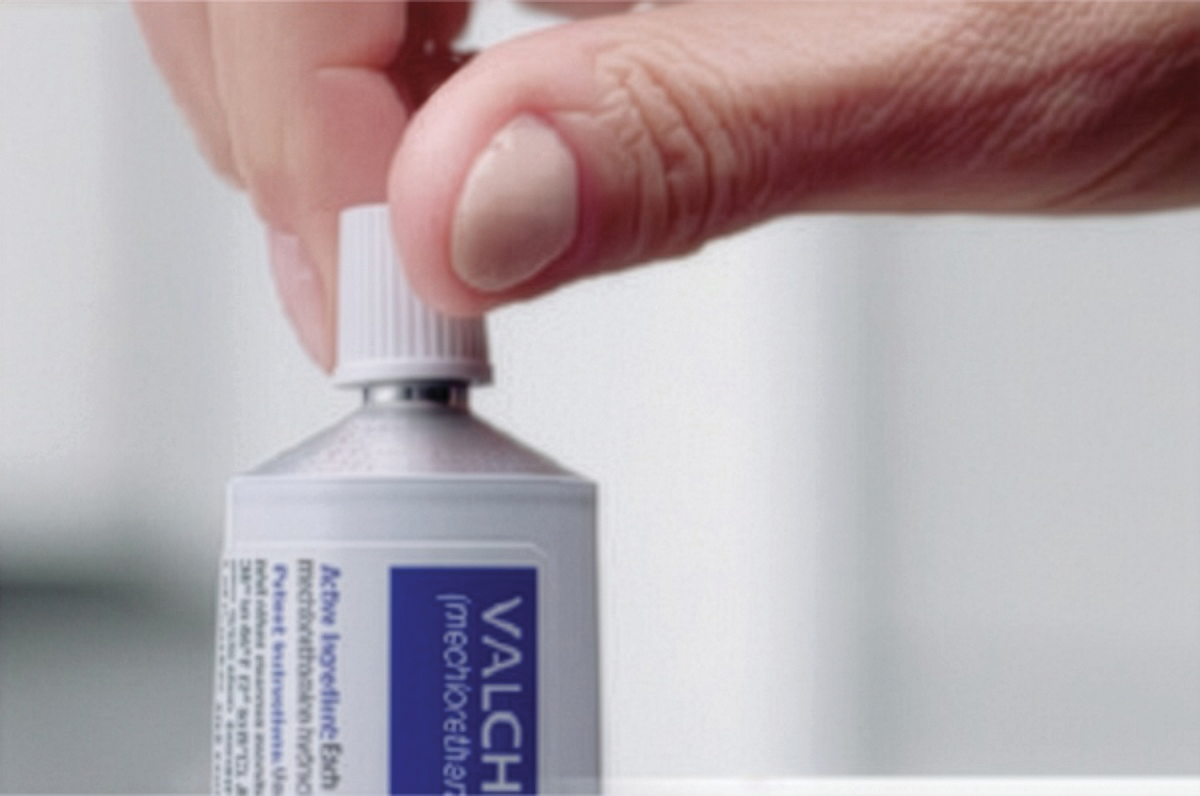 Hand opening gel tube cap